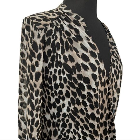 Moda International Animal Print Surplice Top Sz M - Picture 5 of 14